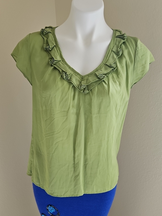 Talbots Tops - Talbots Silk Green V-Neck Ruffle Trim Top Size 6